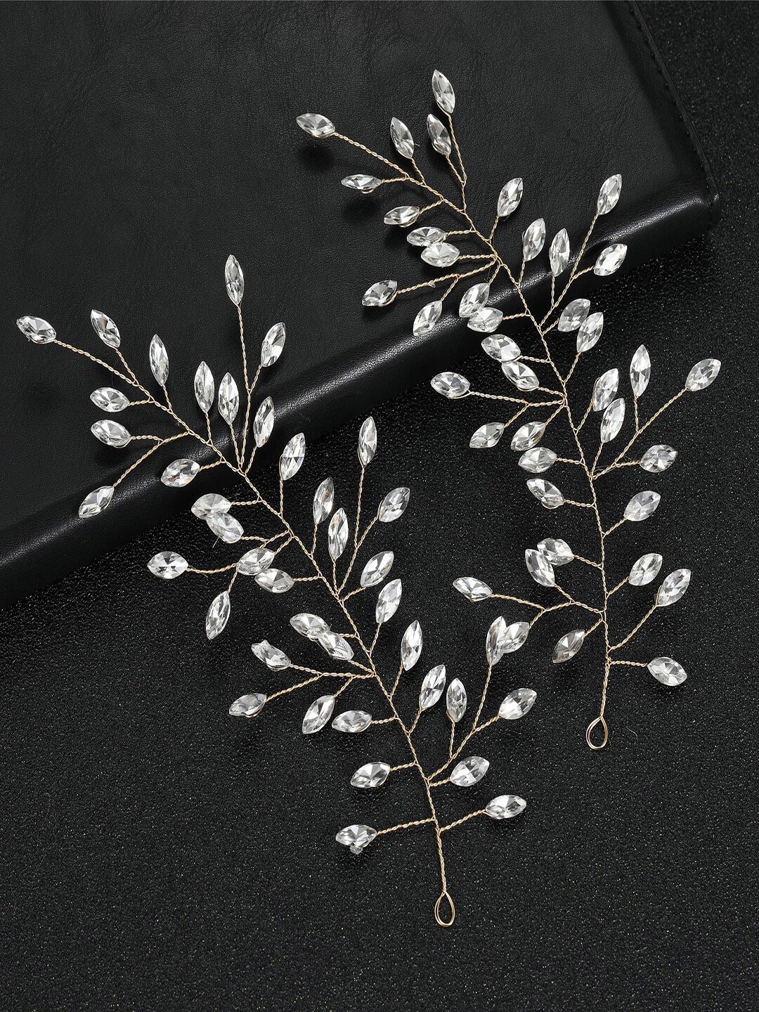 

AQUASTREET Women Gold-Toned & White Set of 2 Hair Accessory Set
