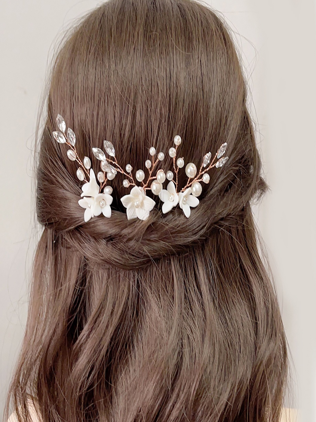 

AQUASTREET Women Gold-Toned & White Set of 3 U Pins