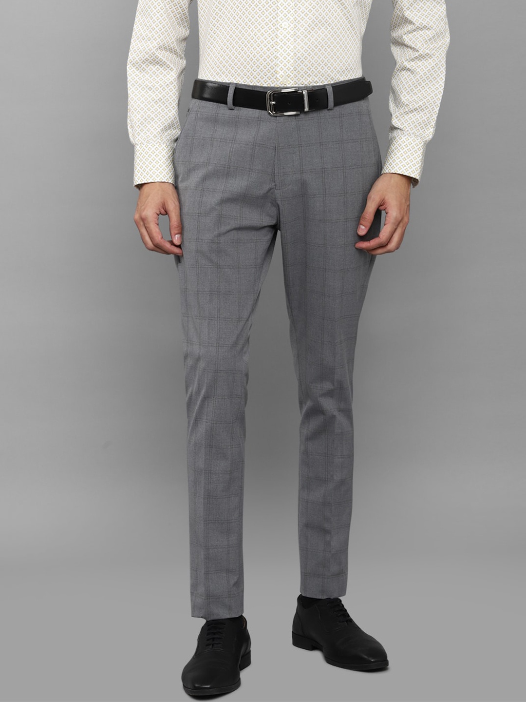 

Louis Philippe Men Grey Checked Slim Fit Trousers
