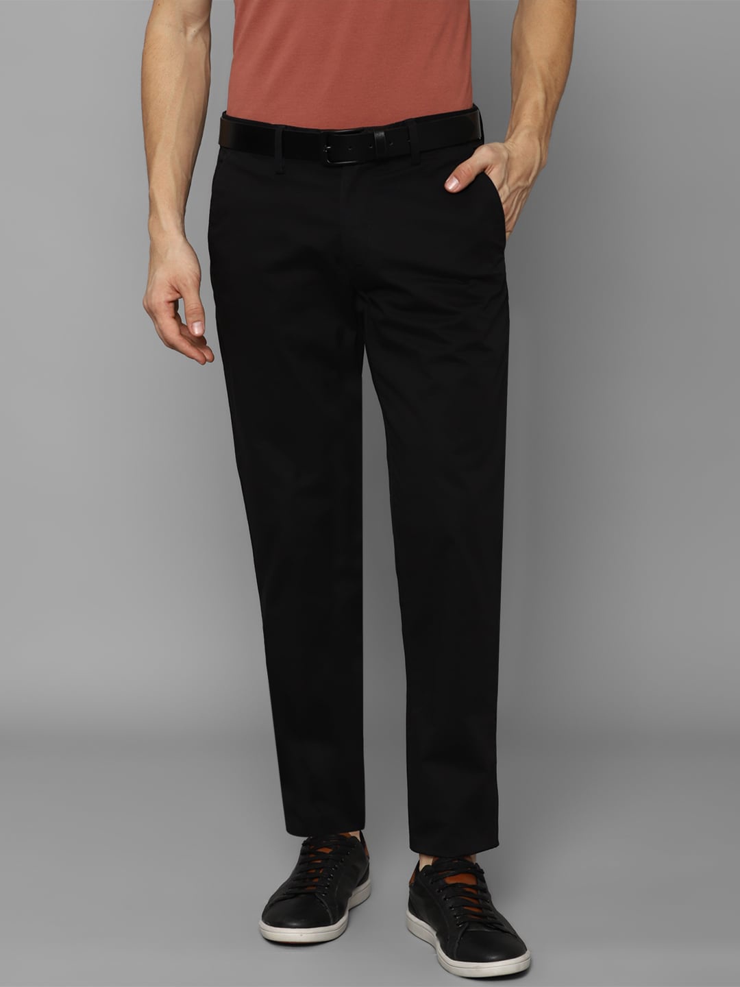 

Louis Philippe Sport Men Black Slim Fit Trousers