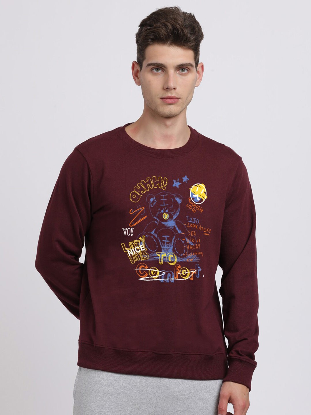 

BLACK RADIO Men Maroon Printed Sweatshirt