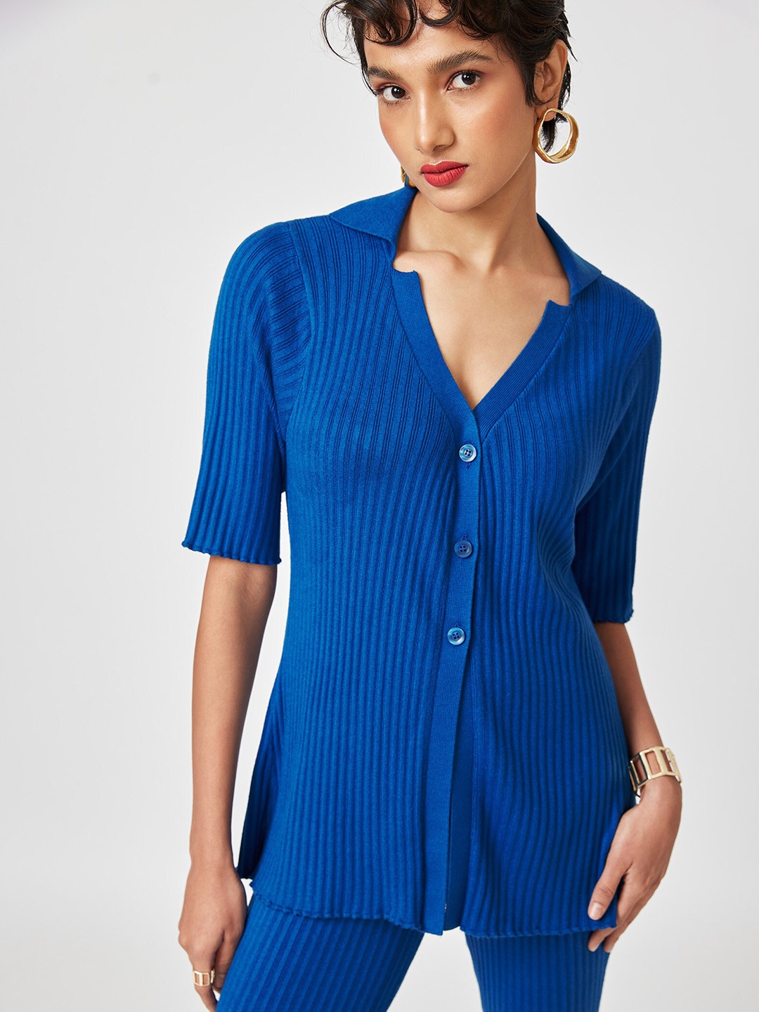 

The Label Life Women Blue Ribbed Cardigan