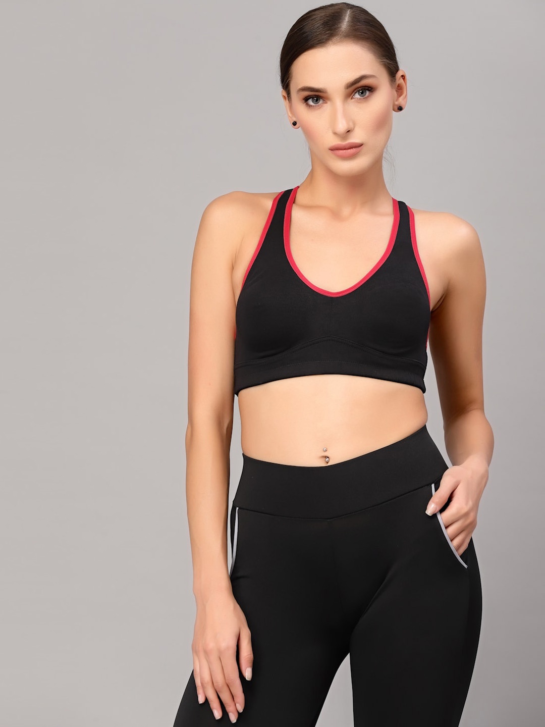 

Style Quotient Women Black Non Padded & Non Wired Sports Bra