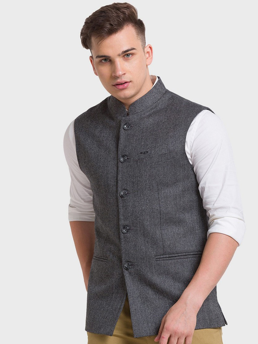 

ColorPlus Men Grey Solid Tailored Jacket