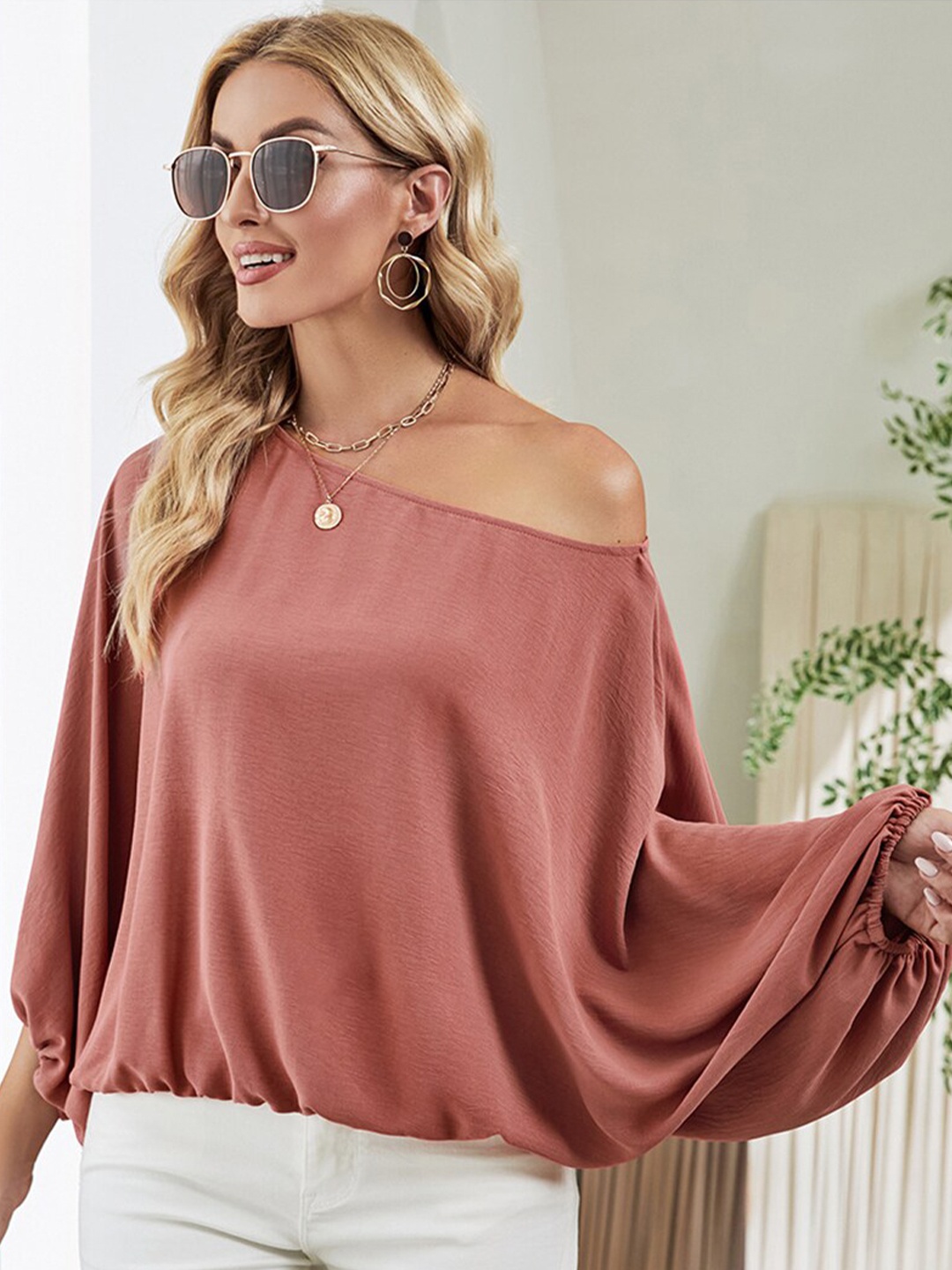 

BoStreet Woman Pink One Shoulder Top