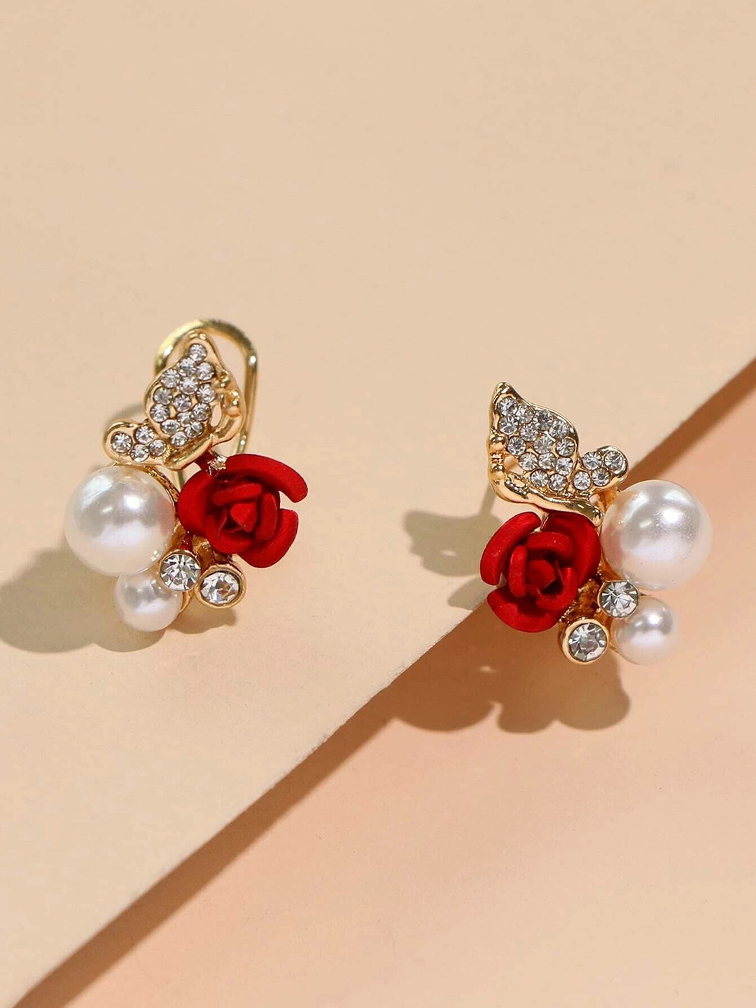 

OOMPH Women Red Floral Studs Earrings