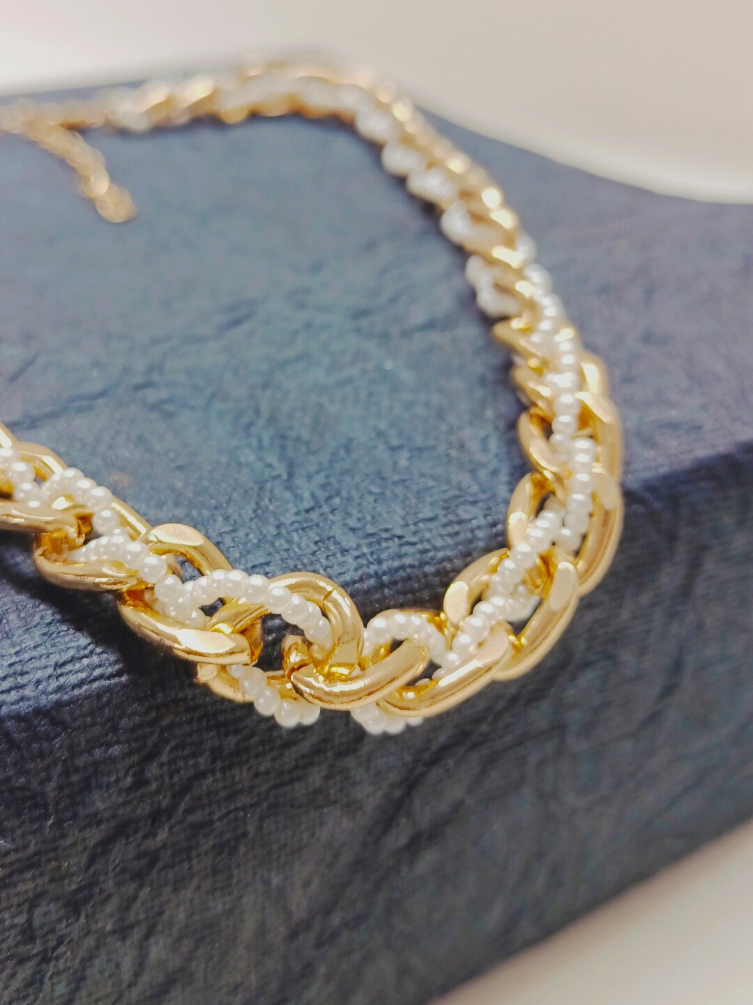 

OOMPH Gold-Toned & White Gold-Plated Choker Necklace