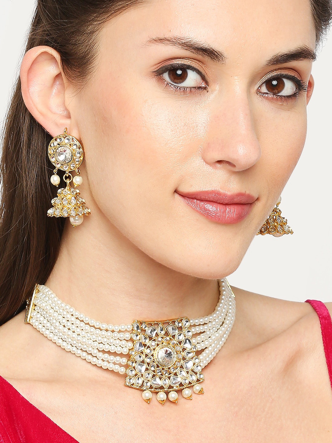 

OOMPH Gold-Toned White Kundan Studded & Beaded Jadau Jewellery Set