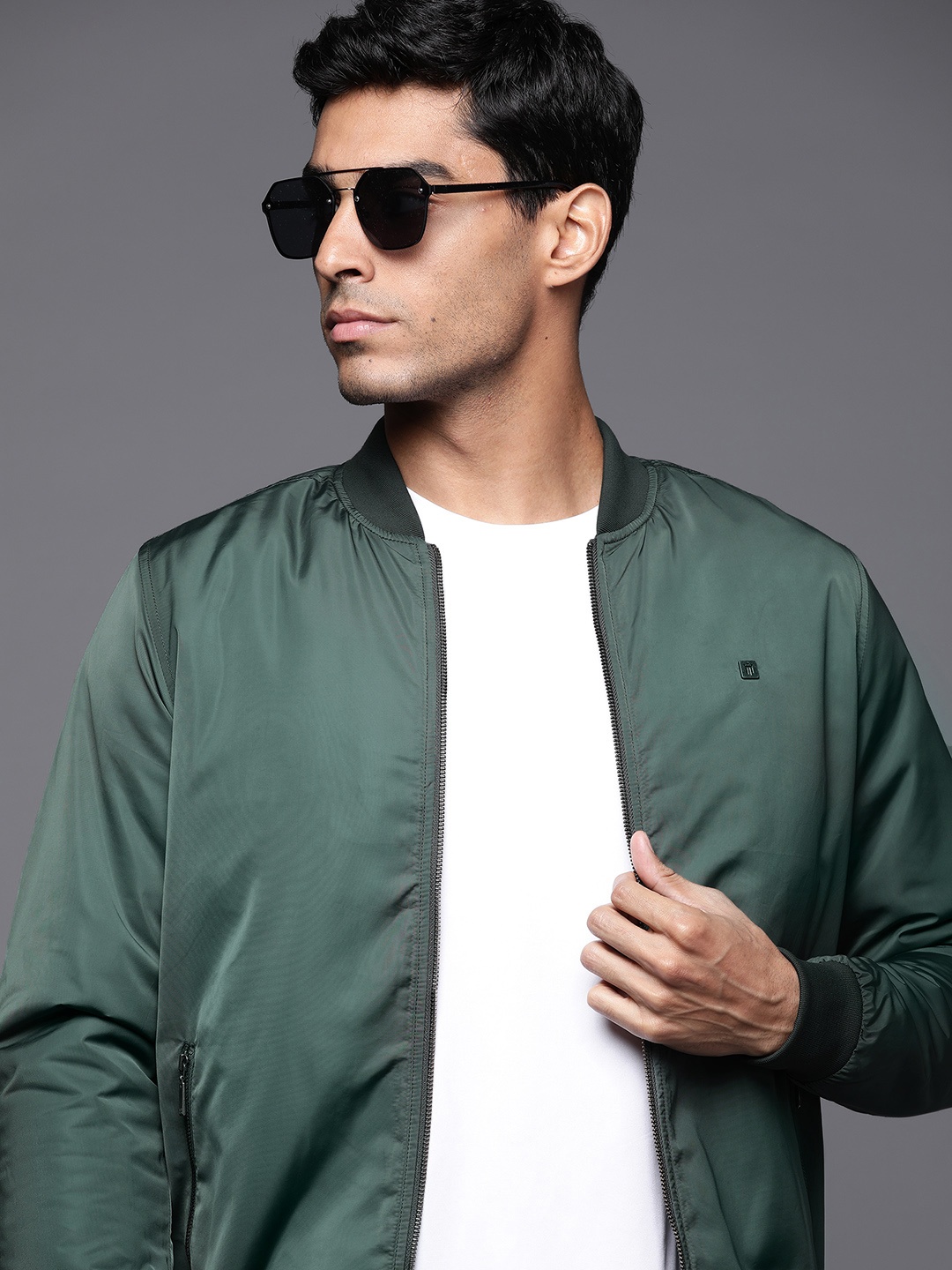 

Louis Philippe Jeans Men Solid Padded Jacket, Green