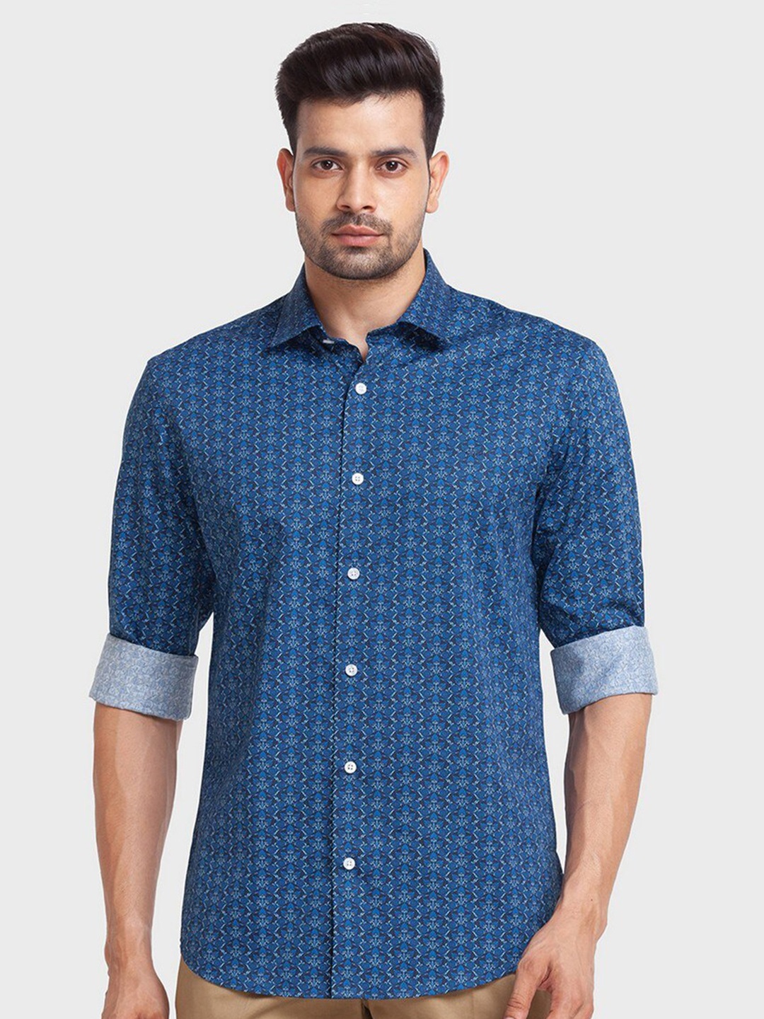 

ColorPlus Men Blue Organic Cotton Tailored Fit Floral Printed Casual Shirt