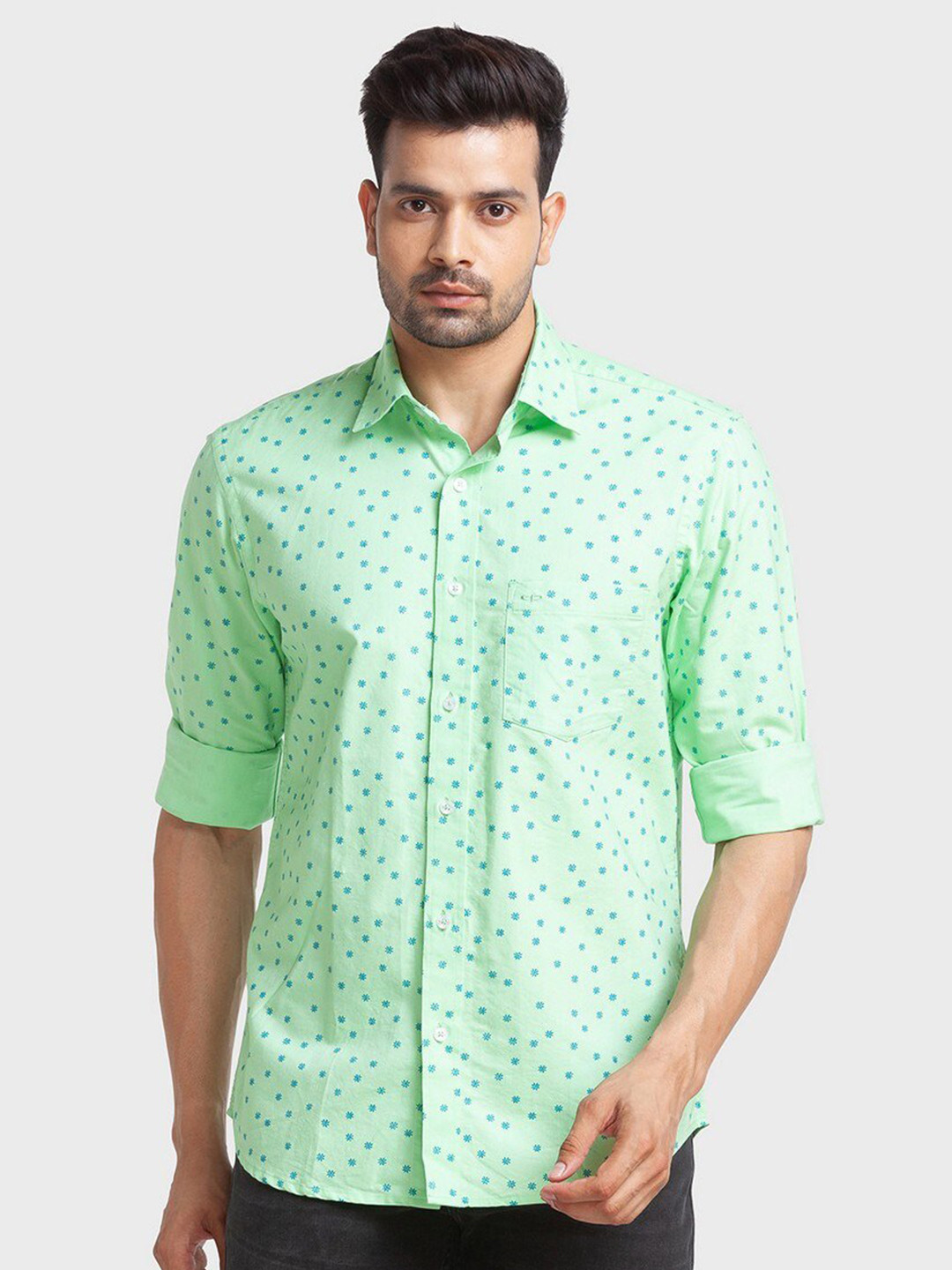

ColorPlus Men Green Tailored Fit Printed Casual Shirt