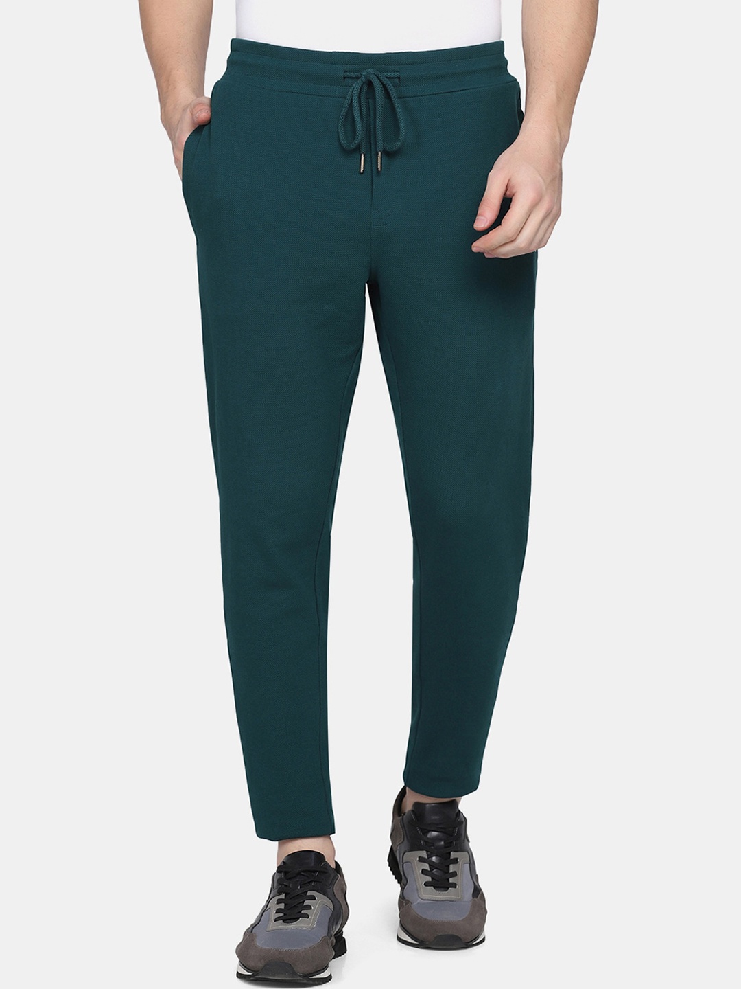 

Blackberrys Men Teal Solid Cotton Slim-Fit Drawstring Joggers