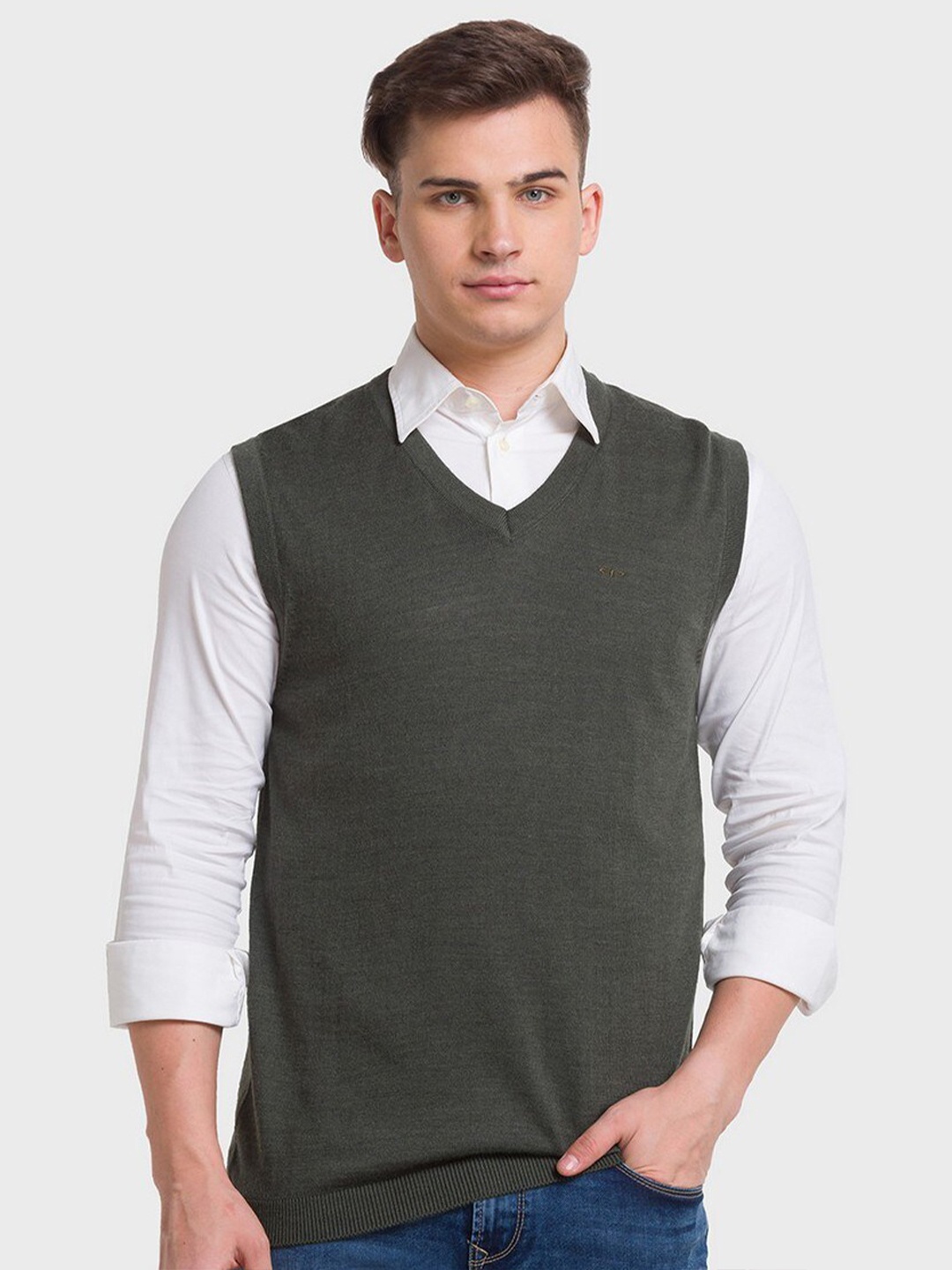 

ColorPlus Men Solid V-Neck Sleeveless Wool Sweater Vest, Green