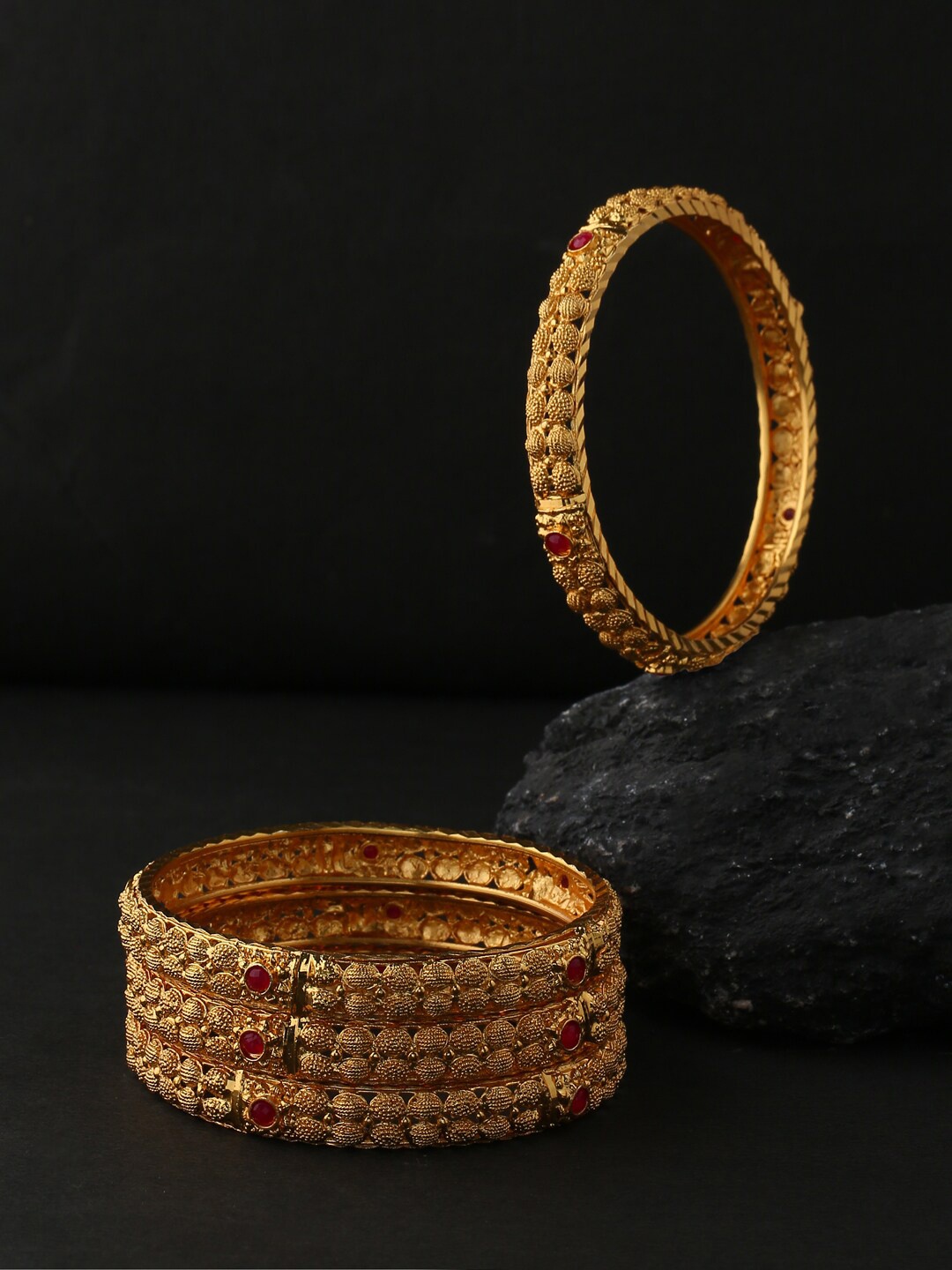 

VIRAASI Set Of 4 Gold-Plated & Toned Red Stone Studded Bangles