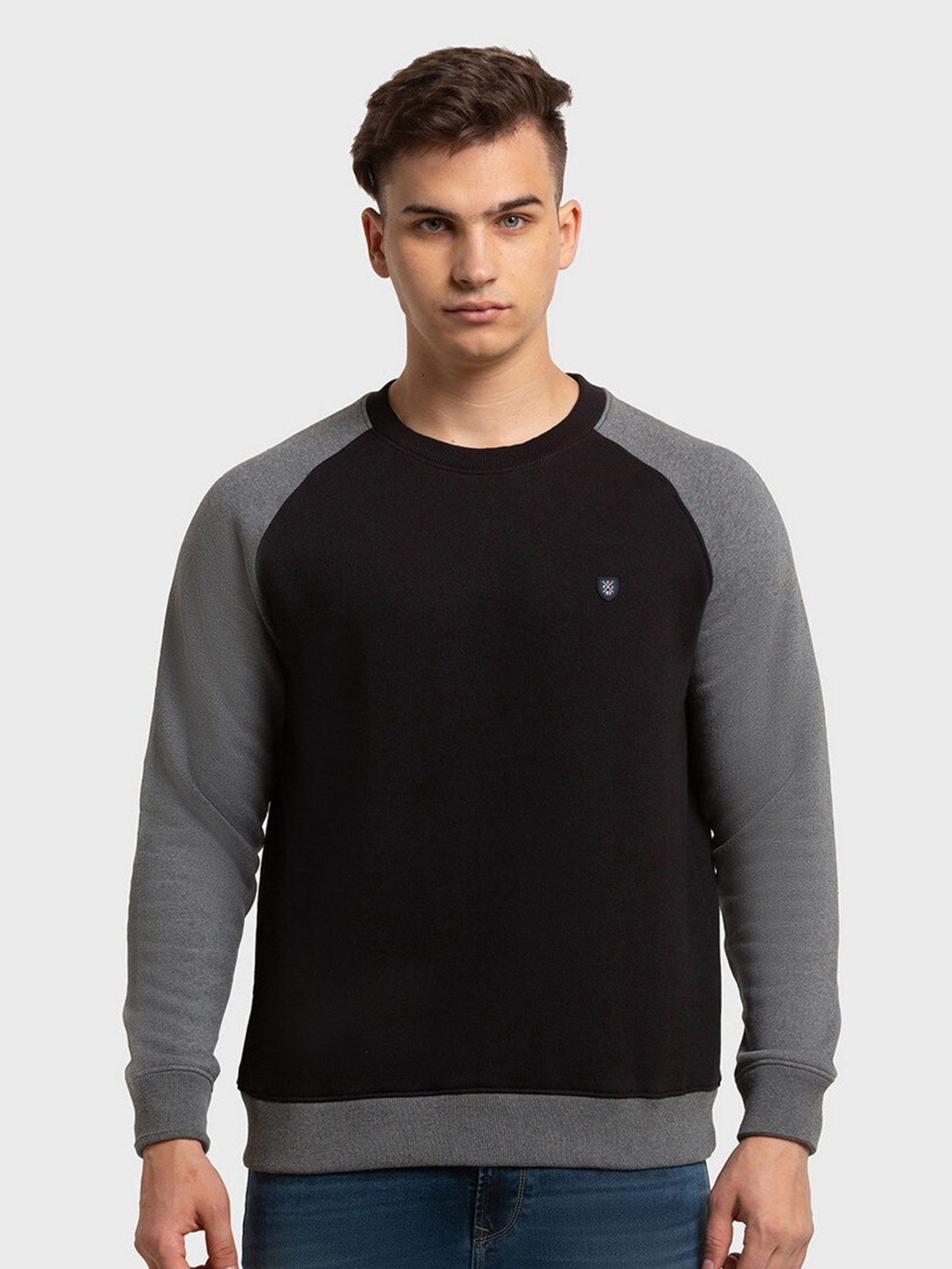 

ColorPlus Men Plus Size Colourblocked Sweatshirt, Black