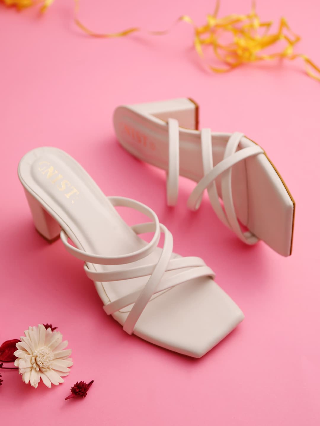 

GNIST White Block Heel