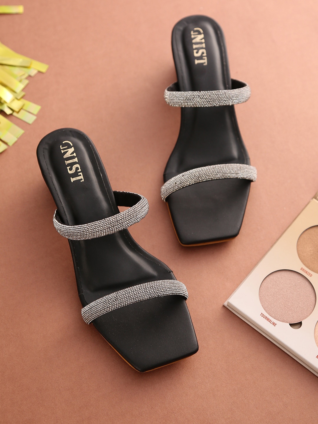 

GNIST Black Striped Block Heel