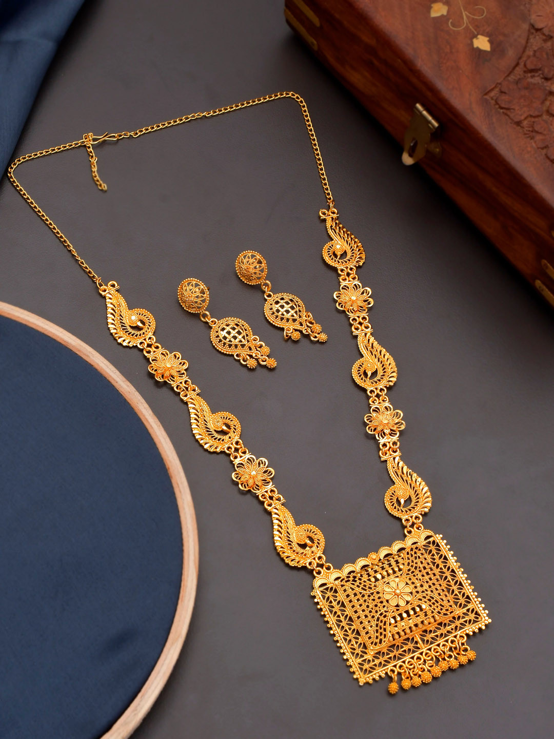 

Silvermerc Designs Gold-Plated Meenakari Jewellery Set