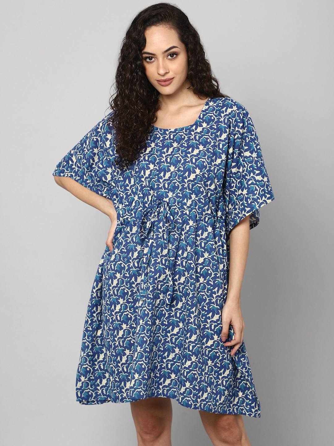 

Aditi Wasan Women Blue & White Floral Kaftan Cotton Dress