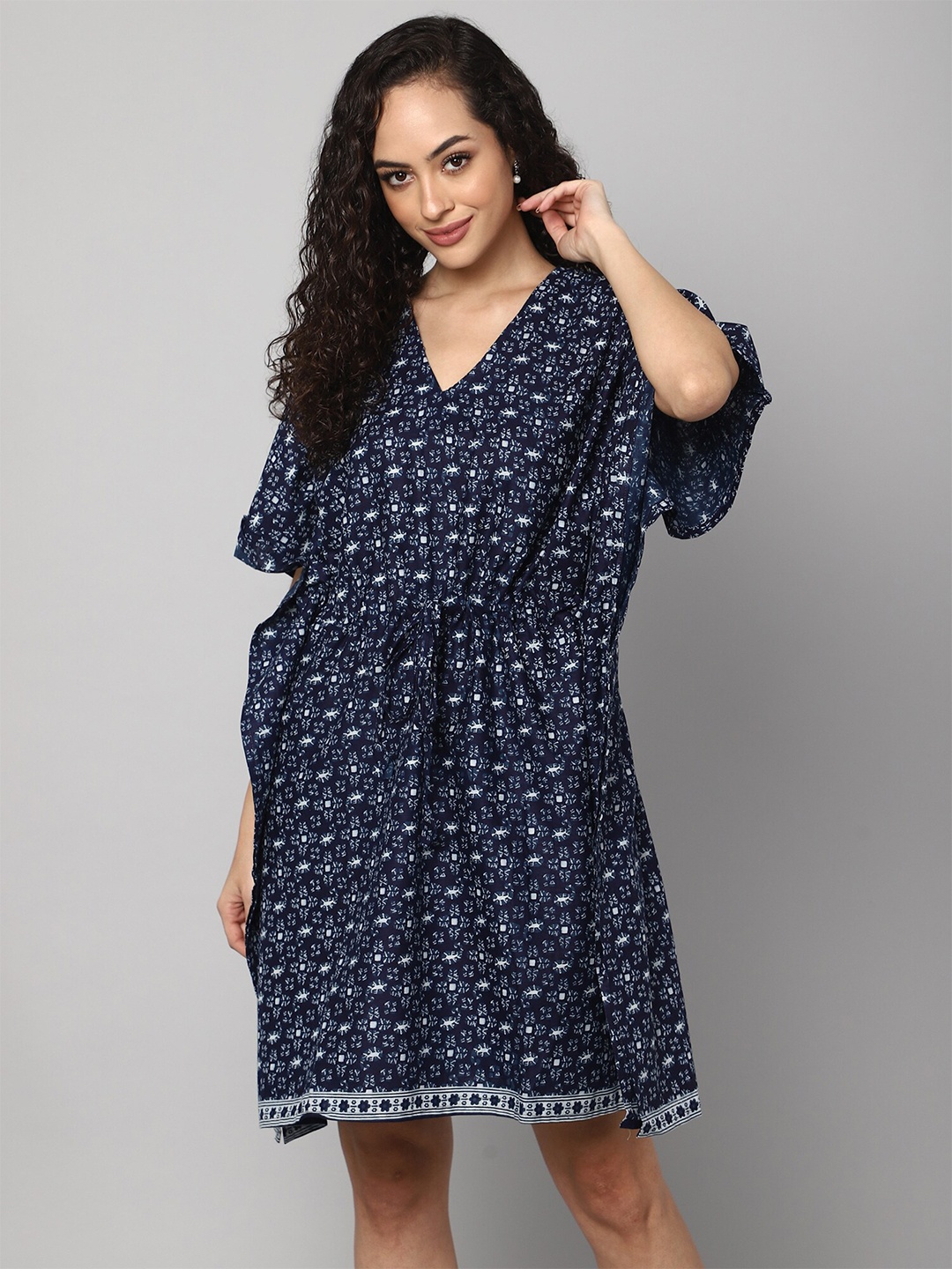 

Aditi Wasan Women Blue & White Floral Kaftan Cotton Dress