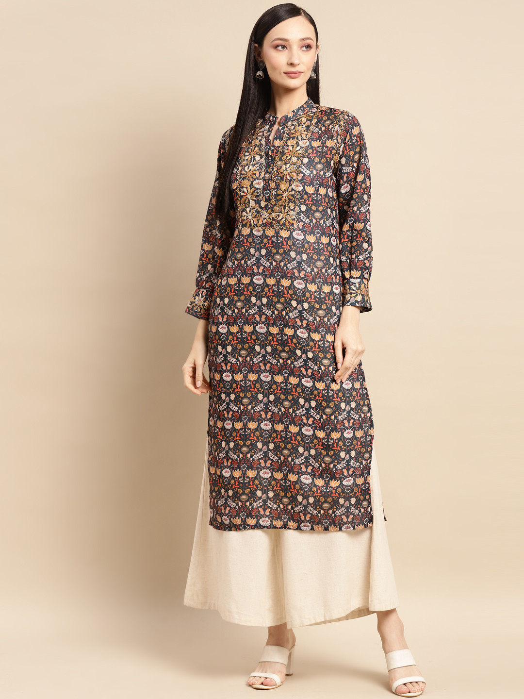 

Saadgi Women Navy Blue & Beige Floral Embroidered Chikankari Floral Kurta