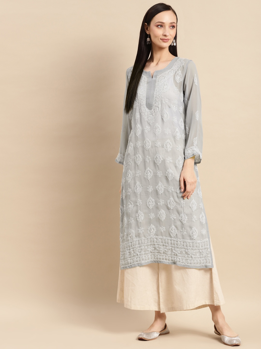 

Saadgi Women Grey & White Ethnic Motifs Embroidered Chikankari Georgette Kurta