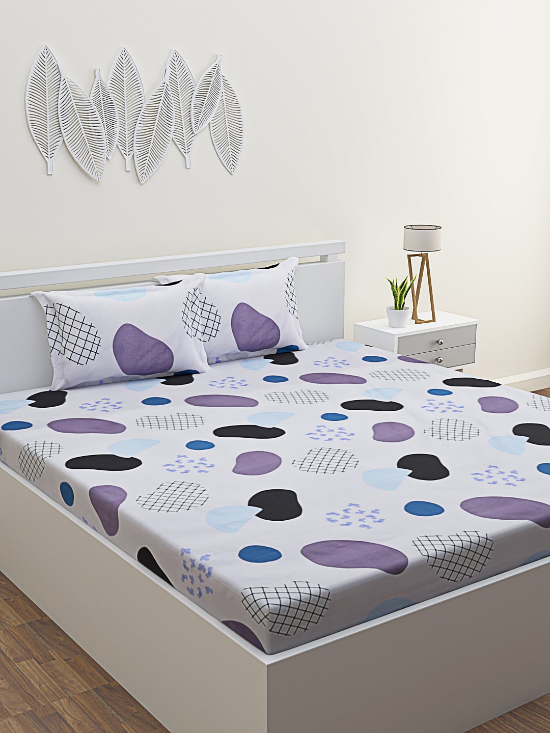 

ROMEE White & Purple Geometric 186 TC Microfiber Queen Bedsheet with 2 Pillow Covers