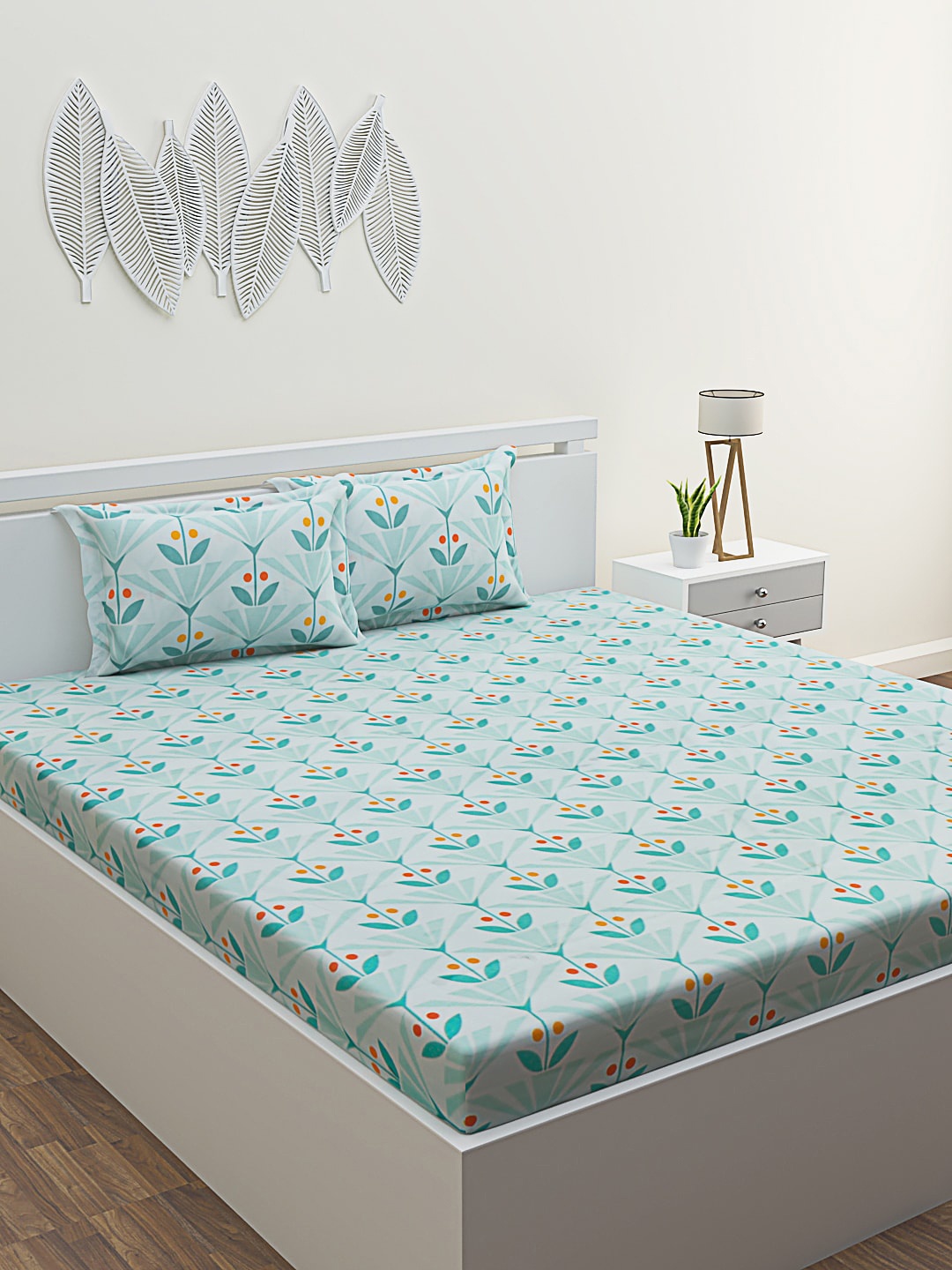 

ROMEE Turquoise Blue & Orange Floral 186 TC Queen Bedsheet with 2 Pillow Covers