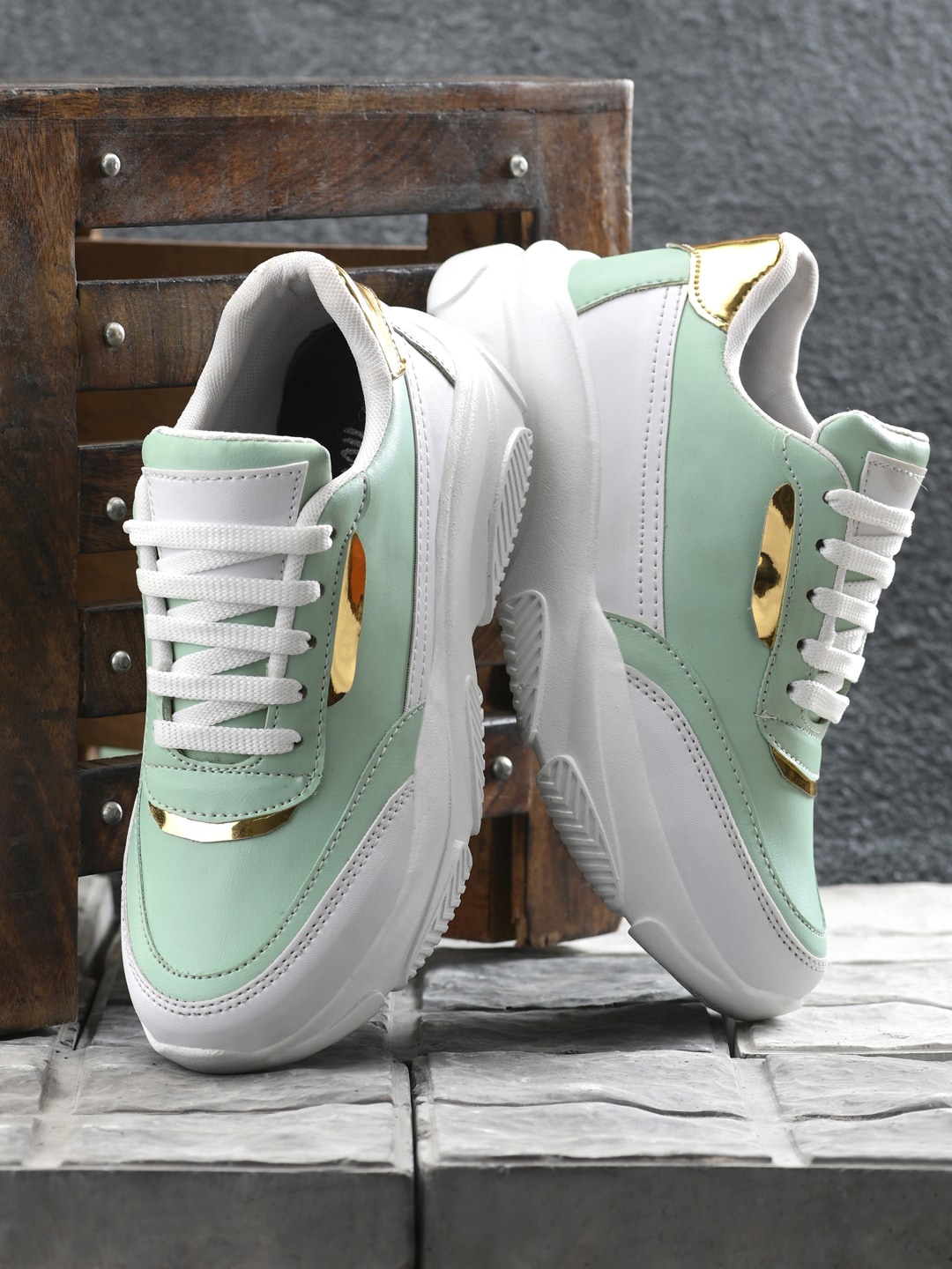 

mr wonker Women Green Colourblocked Lace-Up Sneakers