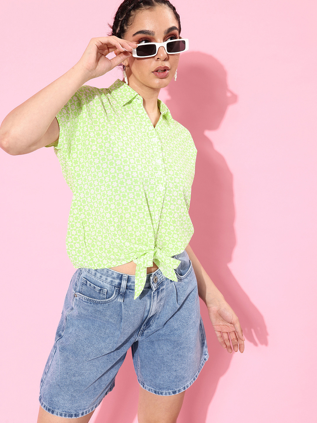 

Mast & Harbour Fluorescent Green Floral Printed Retro Optimism Twists & Knots Casual Shirt