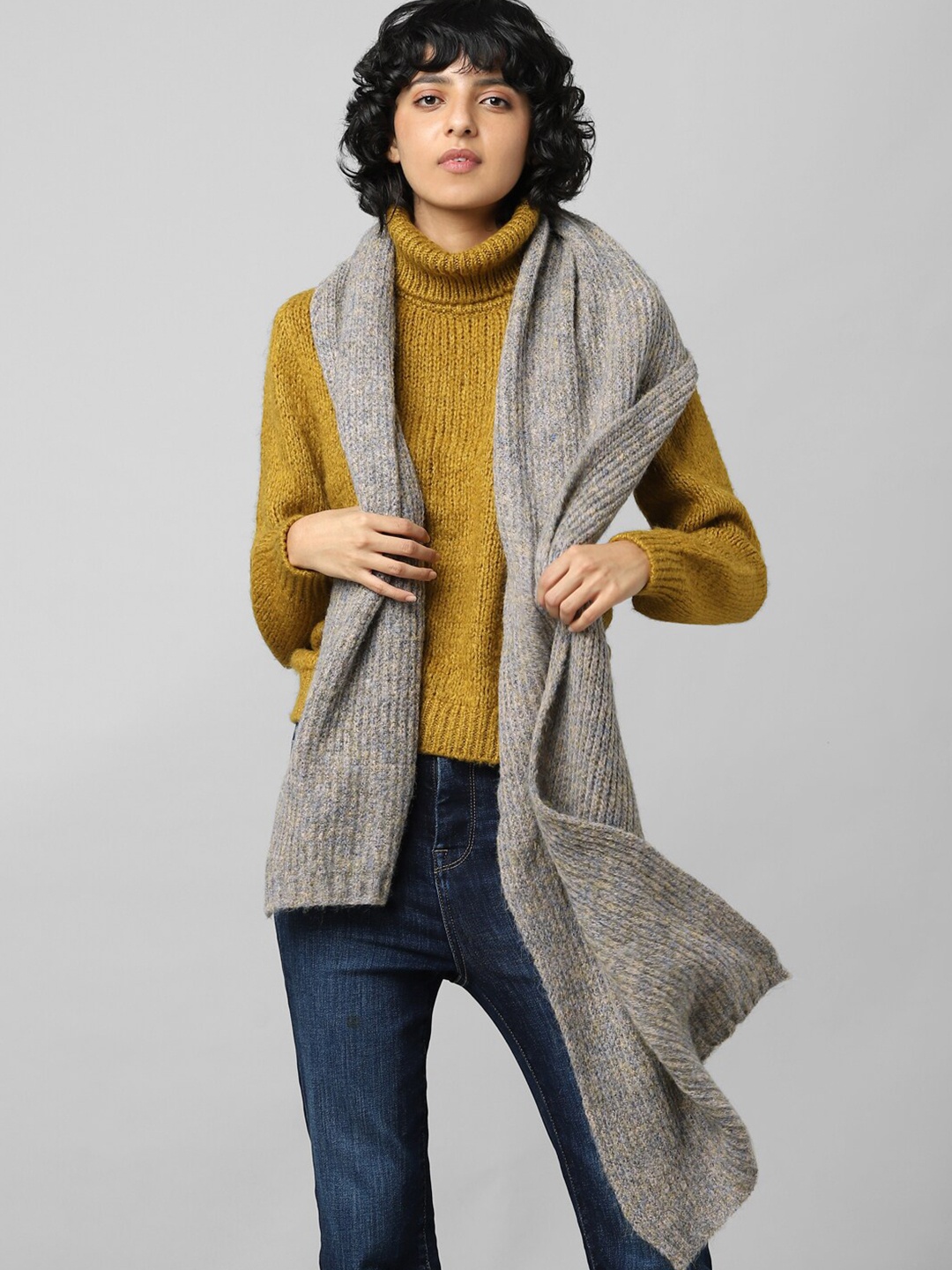 

ONLY Women Solid Acrylic Scarf, Grey