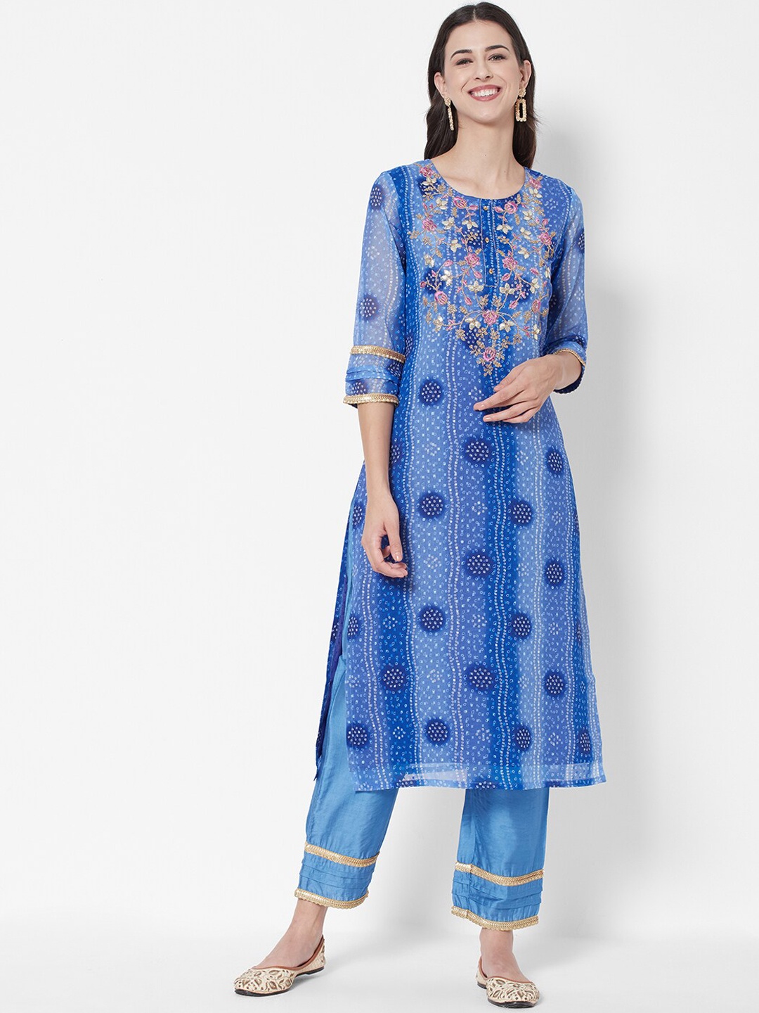 

HEEPOSH Women Blue & White Floral Embroidered Gotta Patti Kurta with Trouser