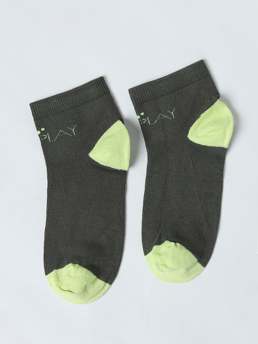 

ONLY Pack Of 2 Black & Green Patterned Cotton Ankle-Length Socks