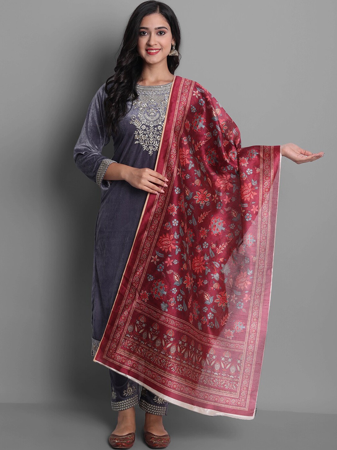 

Ziva Fashion Women Ethnic Motifs Velvet Kurta with Trousers & Dupatta, Grey