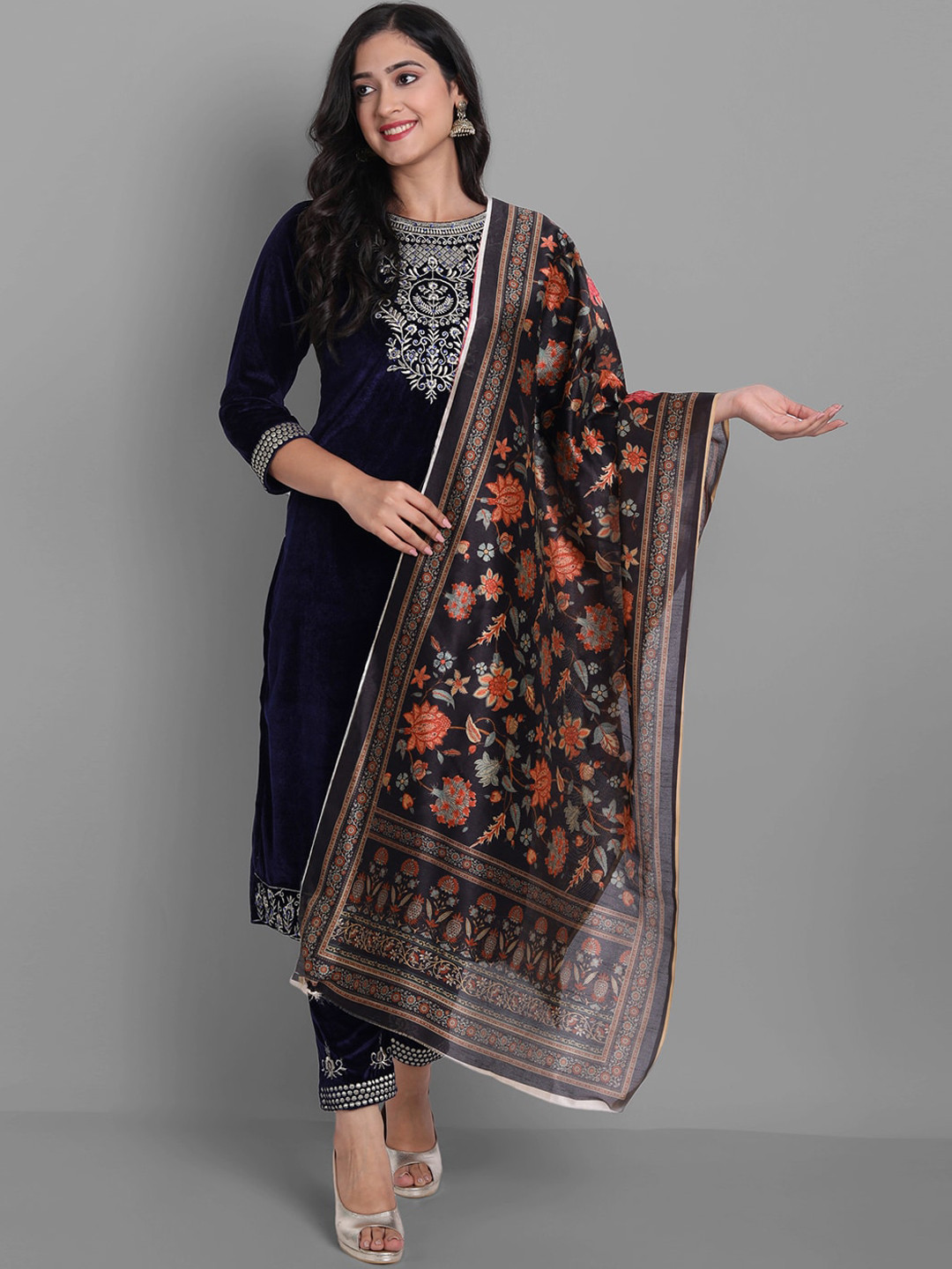 

Ziva Fashion Women Ethnic Motifs Yoke Design Velvet Kurta with Salwar & With Dupatta, Navy blue