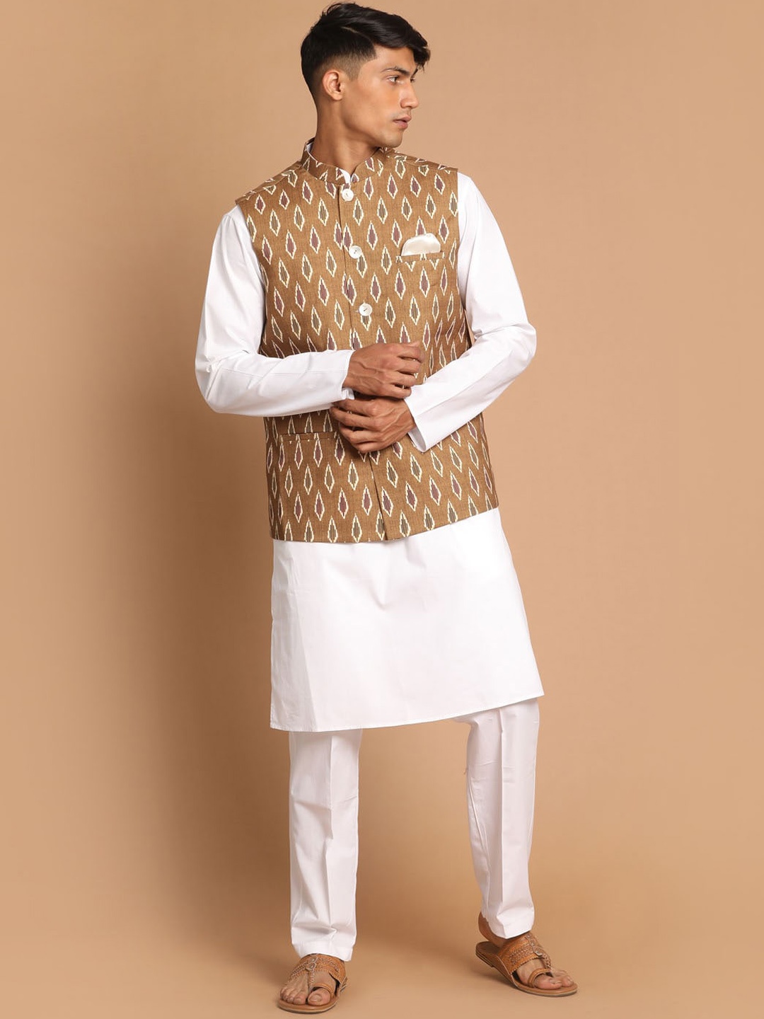 

VASTRAMAY Men Pure Cotton Kurta with Trousers &Nehru Jacket, White