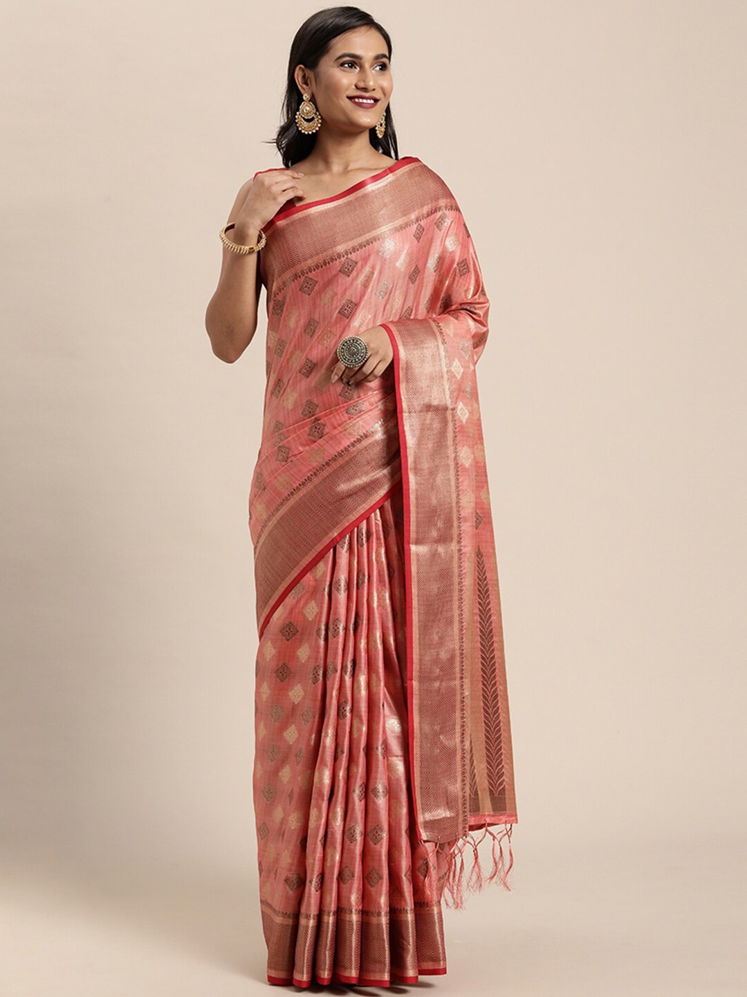 

Pisara Peach-Coloured & Gold-Toned Zari Silk Cotton Chanderi Saree