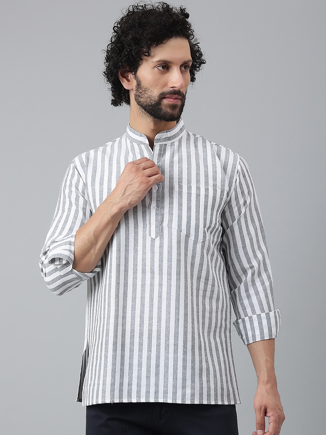 

RIAG Men Grey Striped Khadi Kurta