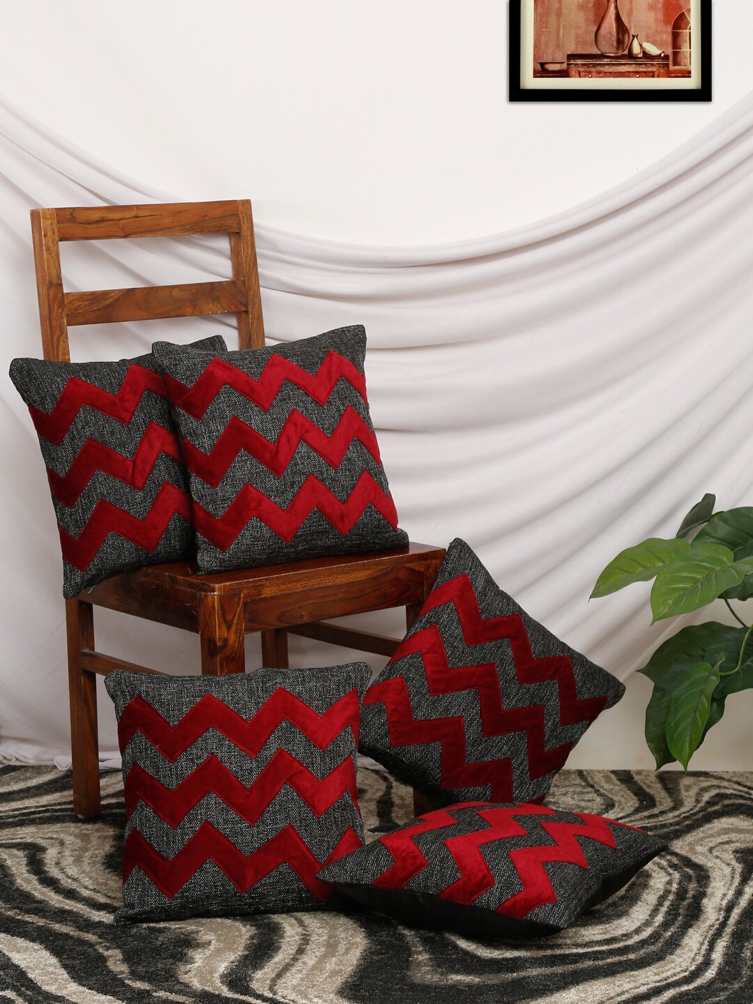 

MULTITEX Set of 5 Geometric Velvet Square Cushion Covers, Red