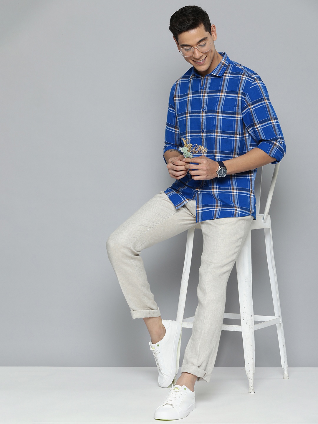 

Mast & Harbour Men Blue & White Slim Fit Tartan Checked Cotton Linen Casual Shirt
