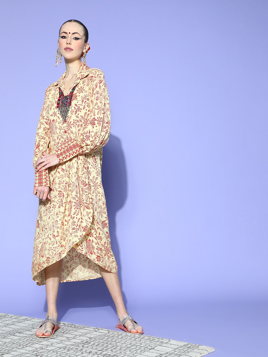

kipek Cream-Coloured Floral Mini Dress