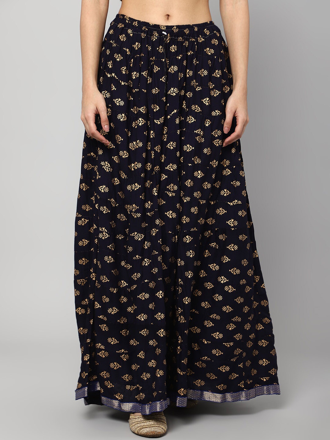 

Aditi Wasan Women Black & Gold-Toned Printed Maxi Skirts