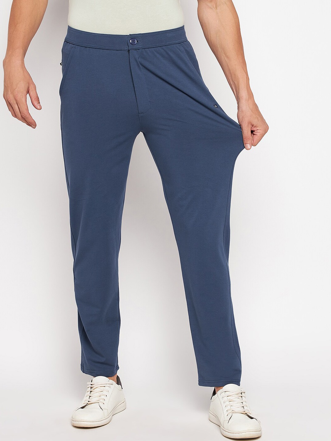 

Okane Men Blue Solid Track Pants