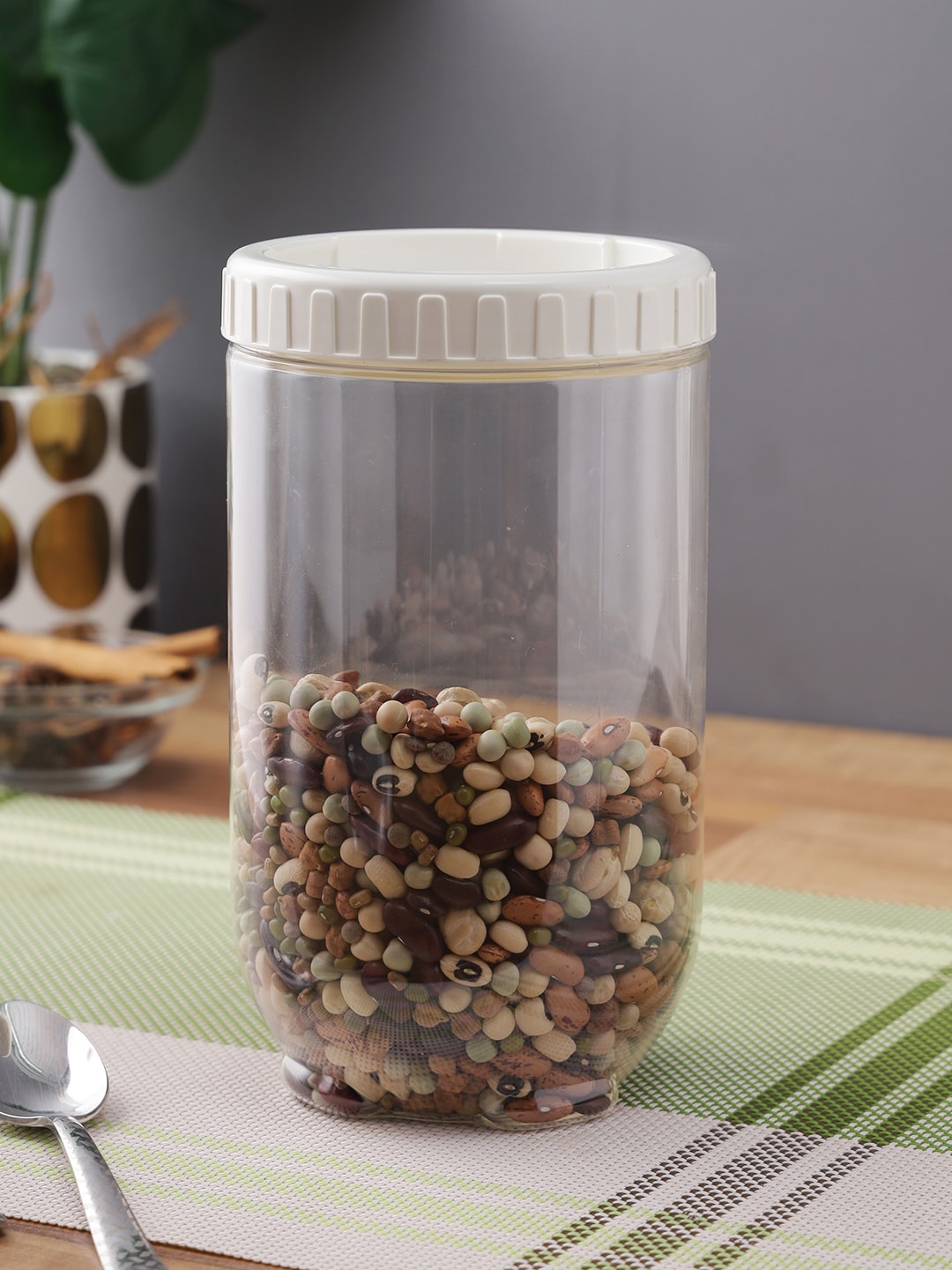 

Lock & Lock Transparent Set of 4 Refrigerator Food Storage Container