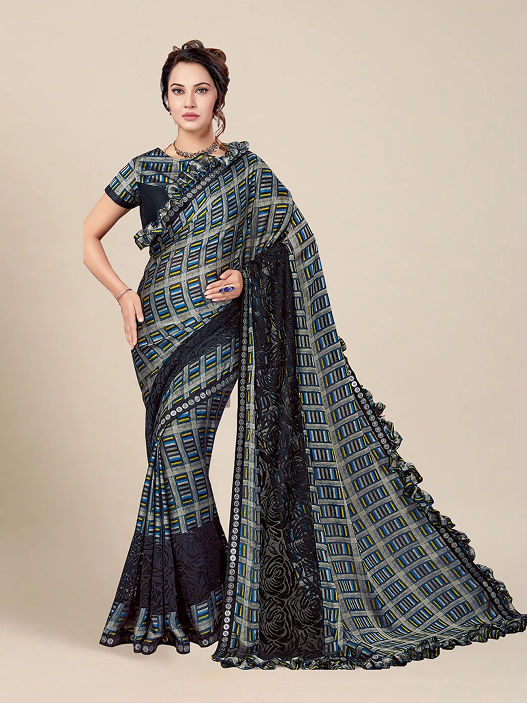 

MS RETAIL Grey Melange & Black Printed Ruffles Saree