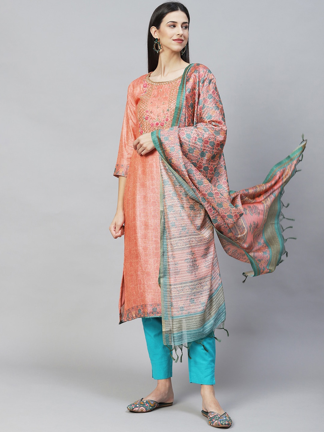 

FASHOR Women Peach Ethnic Motifs Printed Thread Work Chanderi Silk Kurta with Dupatta