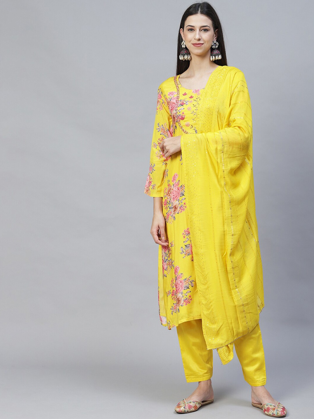 

FASHOR Women Floral Printed Kurta with Trousers & With Dupatta, Yellow