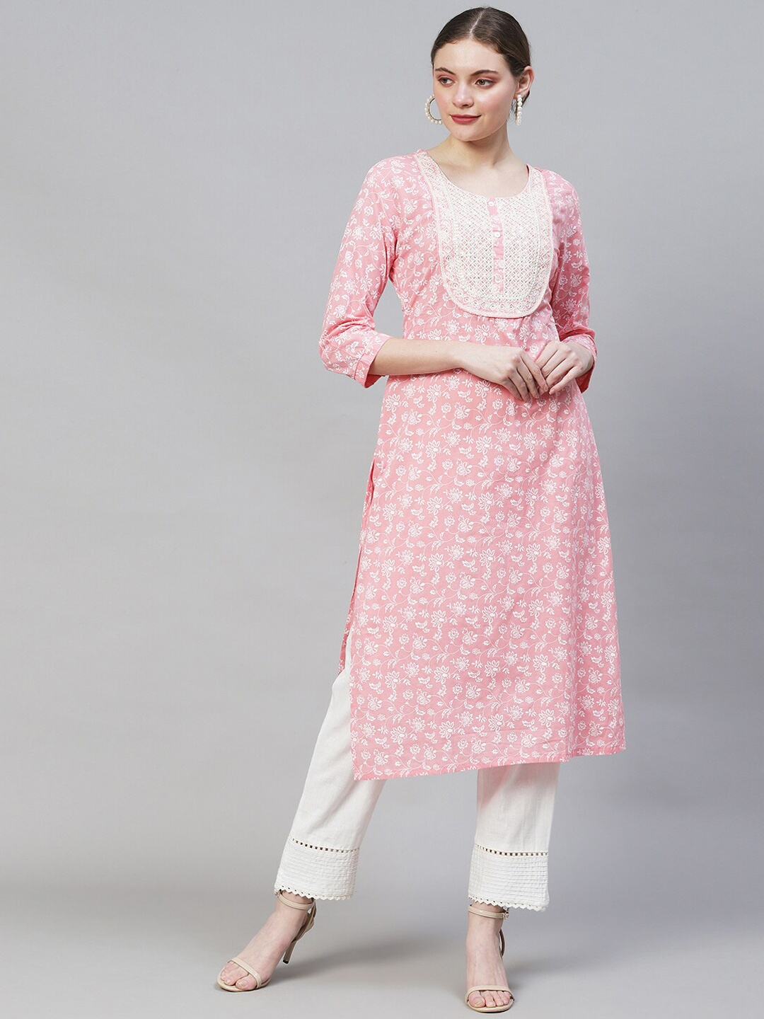 

FASHOR Women Pink & Off White Floral Yoke Design Thread Work Floral Khadi Kurta