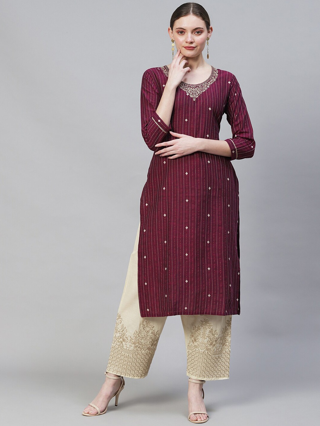 

FASHOR Women Purple Geometric Thread Work Kurta