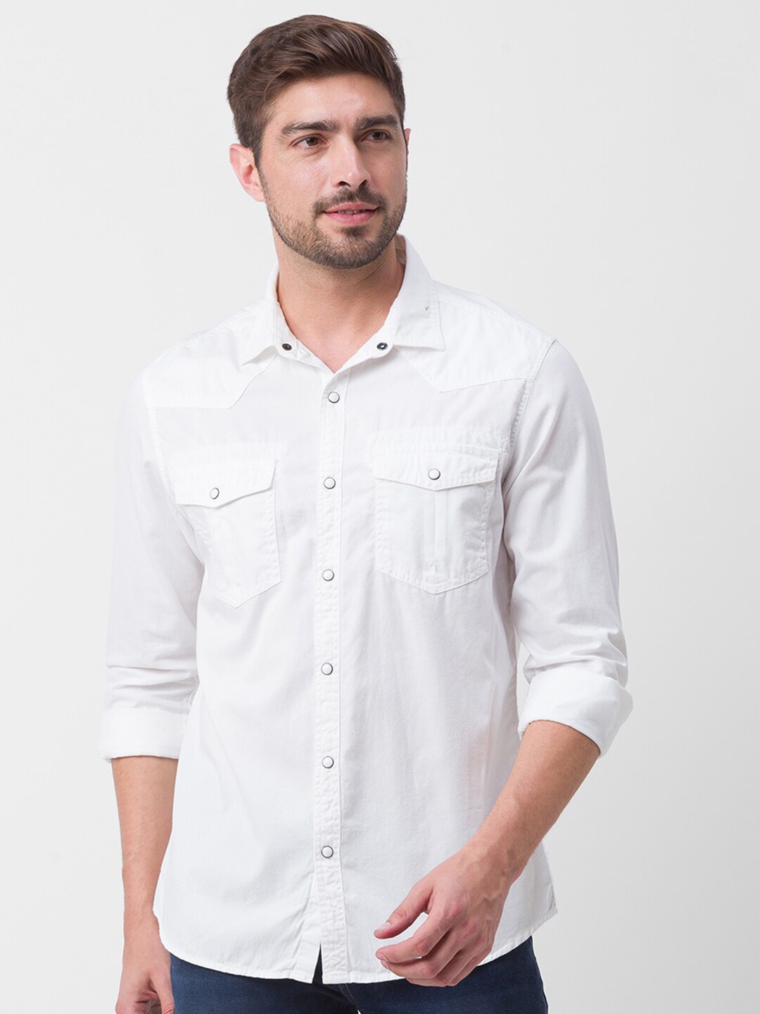 

SPYKAR Men White Slim Fit Casual Shirt